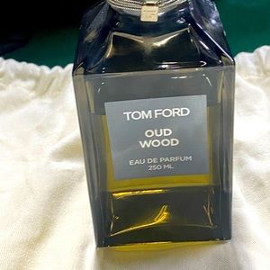 TOM FORD OUD Wood